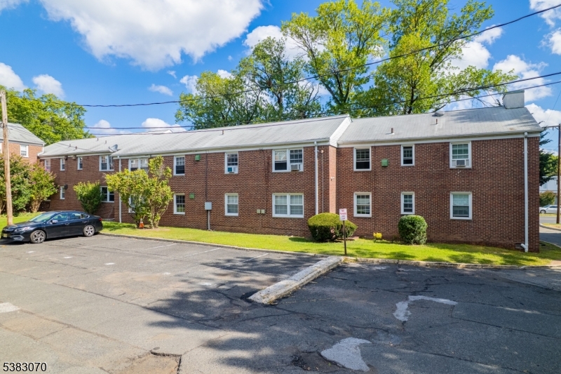 Springtop - Residential Lease