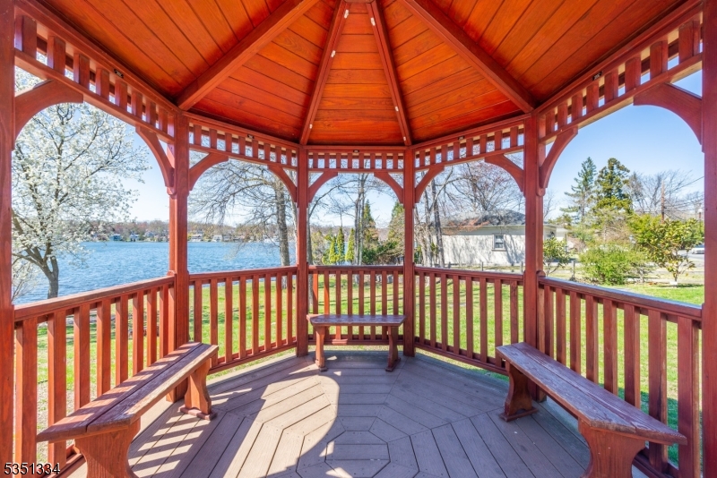 Packanack Lake - Residential