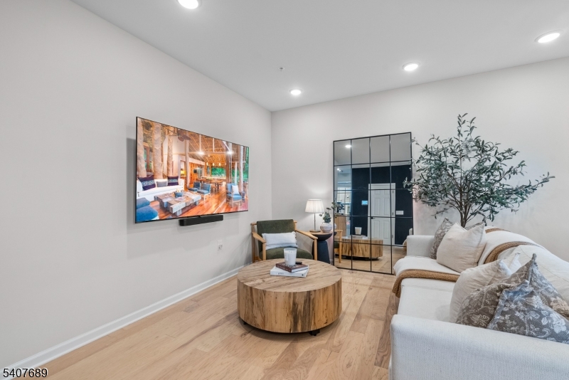 Somerville Sattion - Residential Lease