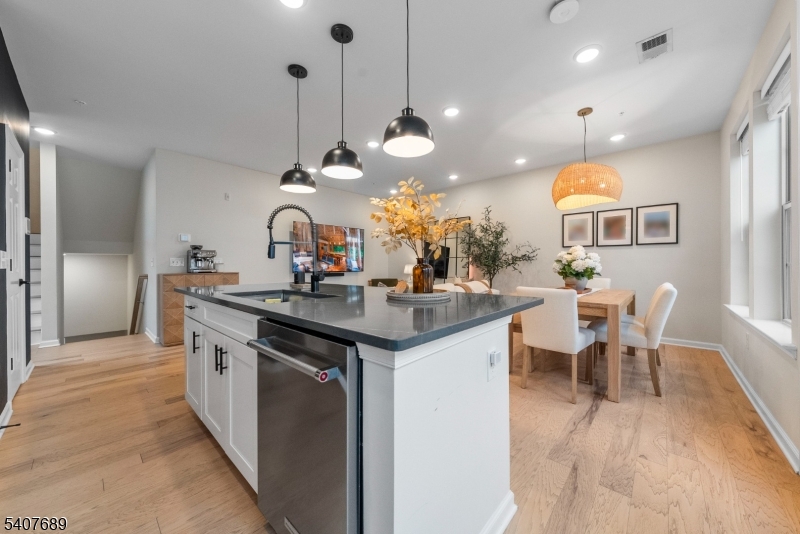 Somerville Sattion - Residential Lease