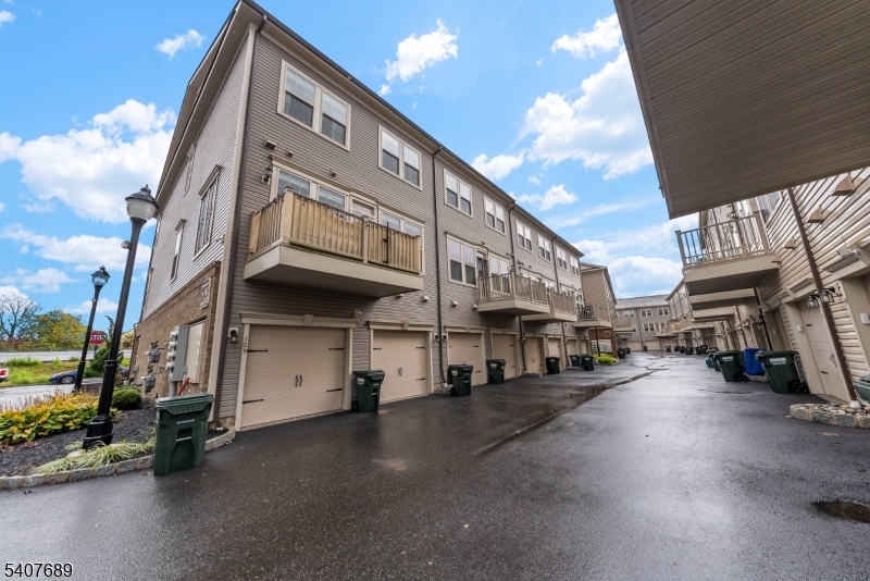 Somerville Sattion - Residential Lease