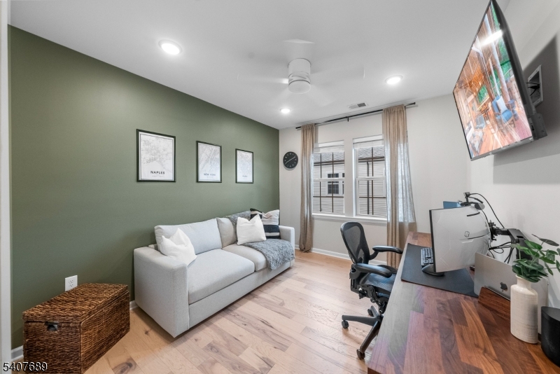 Somerville Sattion - Residential Lease