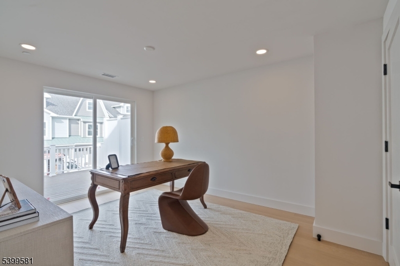 Avon Lakeview Townhomes - Residential