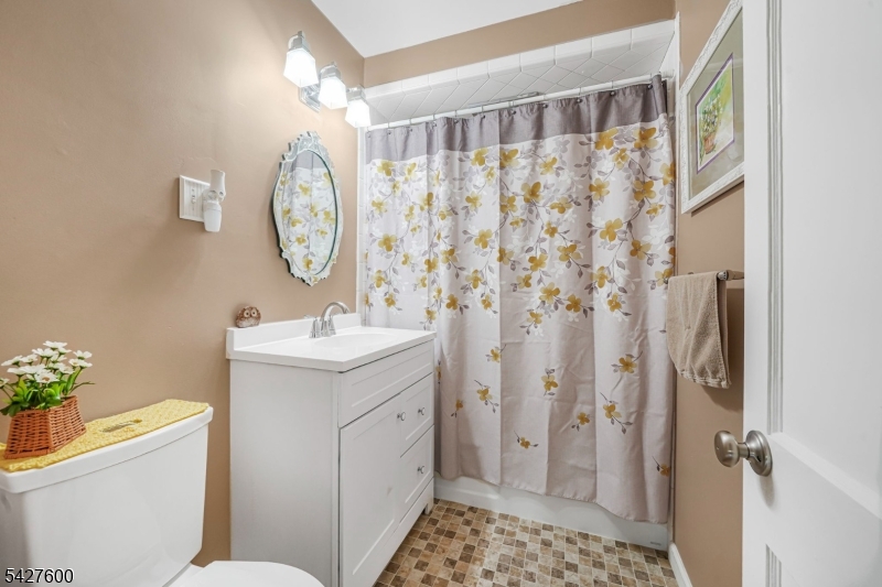 Fayson Lakes - Residential