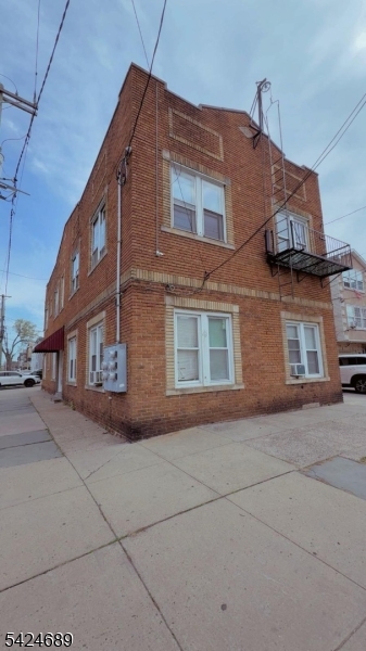 Upper Roseville - Residential Income