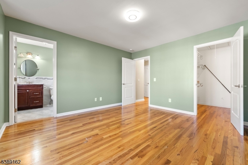 Montgomery Court - Residential