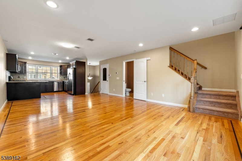 Montgomery Court - Residential