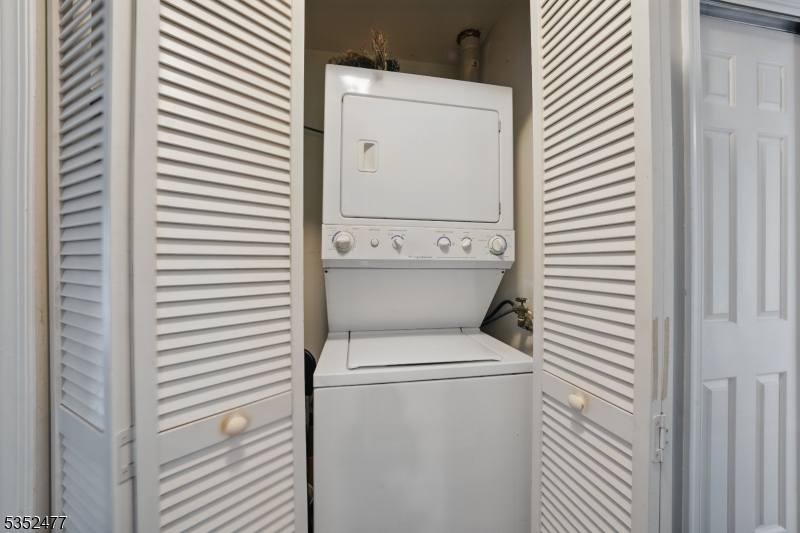 Hunters Crossing - Residential