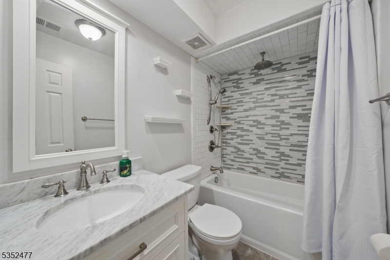 Hunters Crossing - Residential