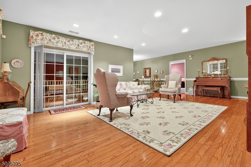 Fox Hills - Residential