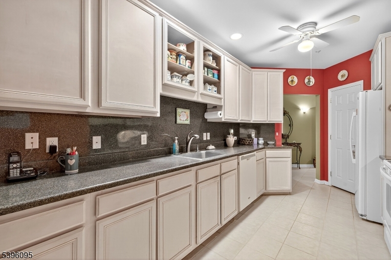 Fox Hills - Residential