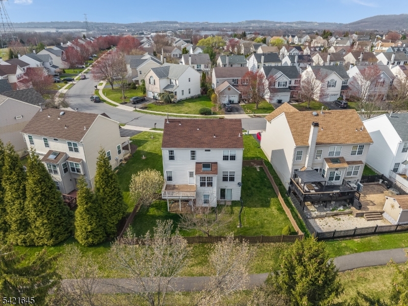 GRENWICH CHASE - Residential