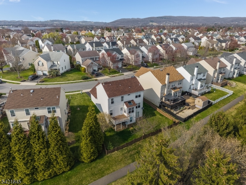 GRENWICH CHASE - Residential