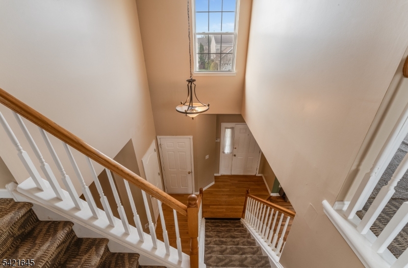 GRENWICH CHASE - Residential