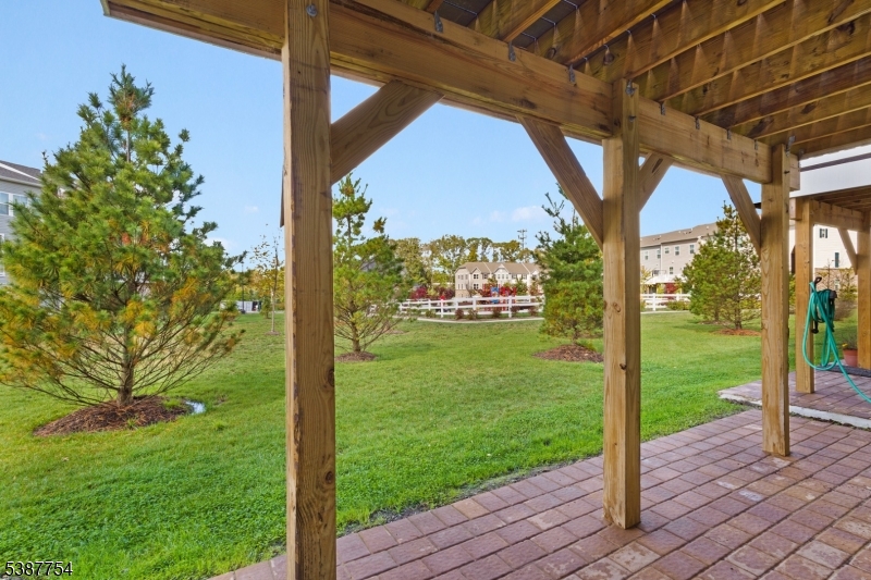 Mountain Ridge Estates - Residential Lease