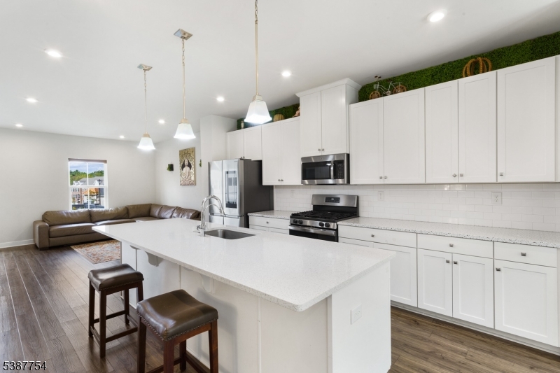 Mountain Ridge Estates - Residential Lease