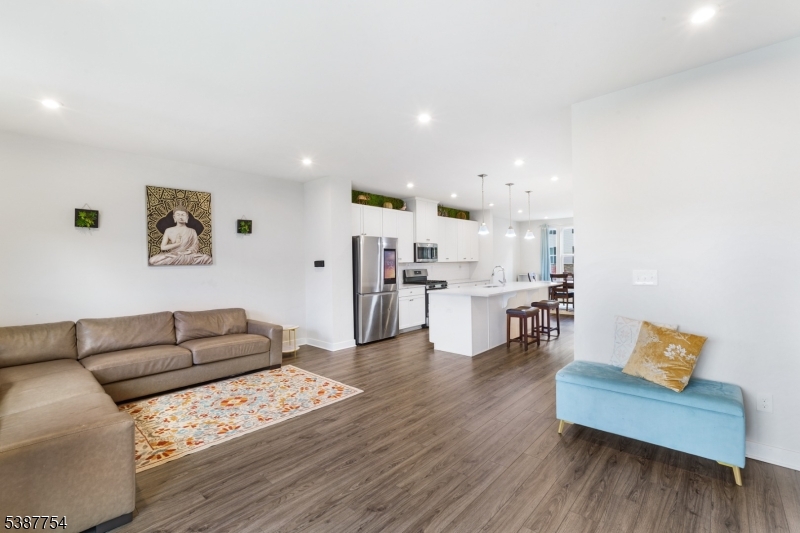 Mountain Ridge Estates - Residential Lease