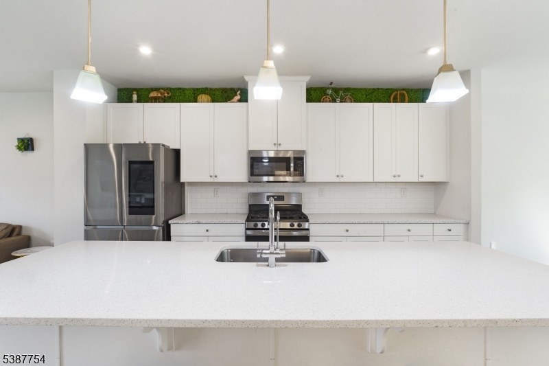 Mountain Ridge Estates - Residential Lease