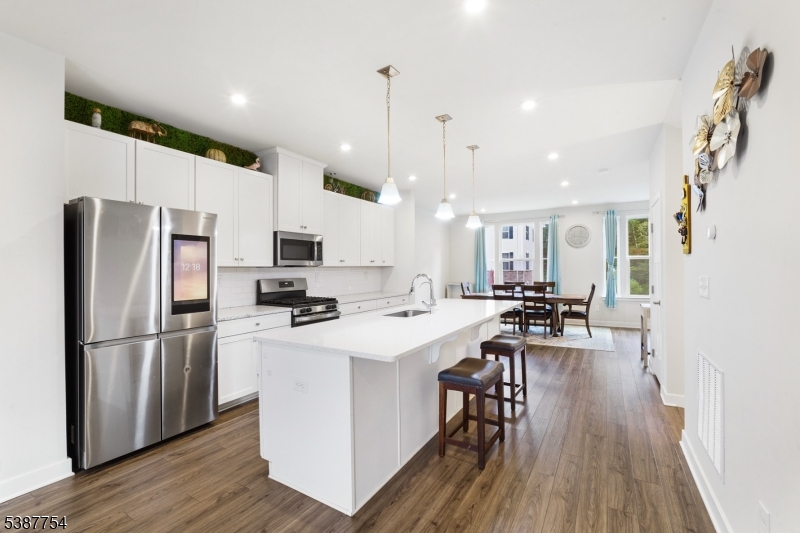 Mountain Ridge Estates - Residential Lease