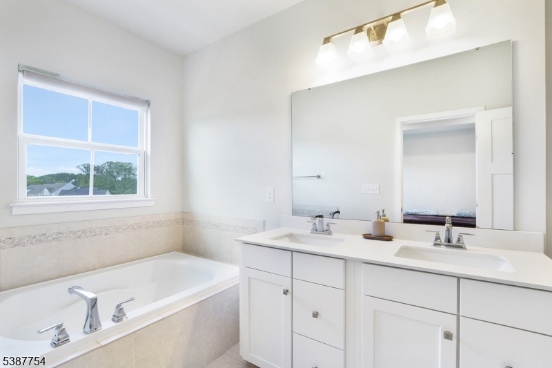 Mountain Ridge Estates - Residential Lease