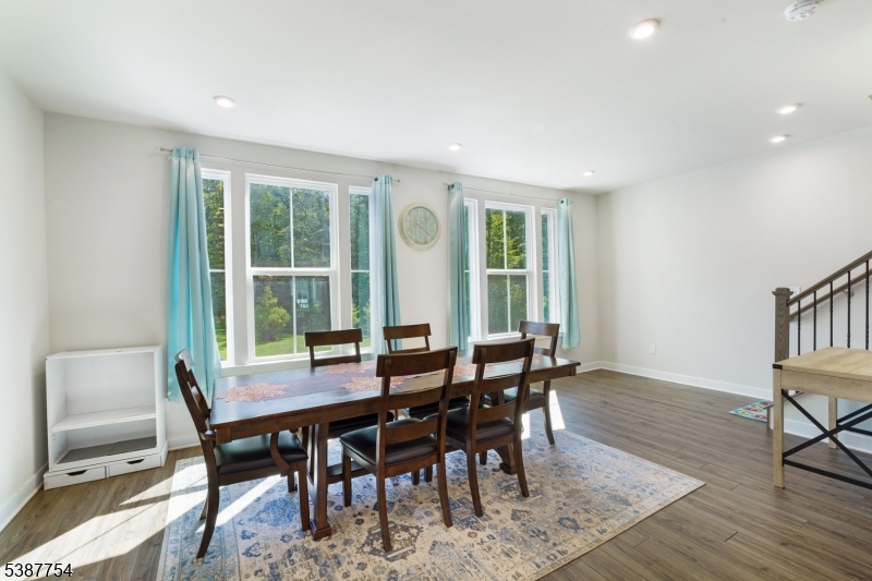 Mountain Ridge Estates - Residential Lease