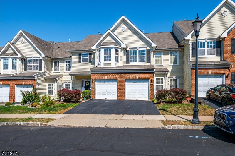 South Plainfield Boro, New Jersey 07080, United States, 2 Bedrooms Bedrooms, ,3 BathroomsBathrooms,Residential,Active,191599