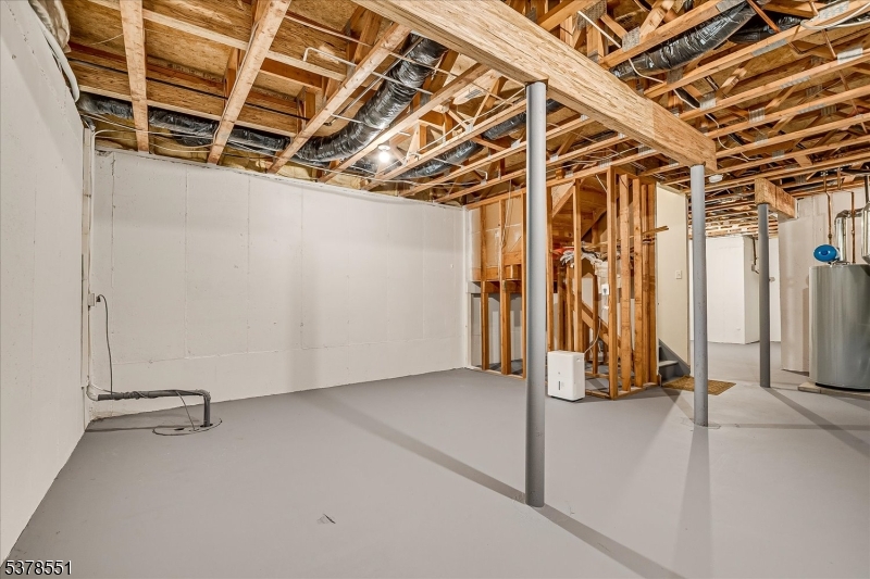 South Plainfield Boro, New Jersey 07080, United States, 2 Bedrooms Bedrooms, ,3 BathroomsBathrooms,Residential,Active,191599