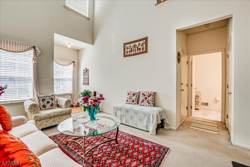 South Plainfield Boro, New Jersey 07080, United States, 2 Bedrooms Bedrooms, ,3 BathroomsBathrooms,Residential,Active,191599