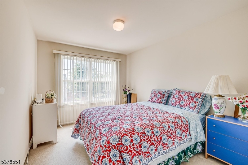 South Plainfield Boro, New Jersey 07080, United States, 2 Bedrooms Bedrooms, ,3 BathroomsBathrooms,Residential,Active,191599