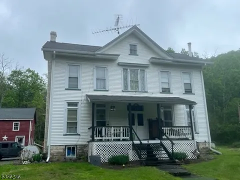 MLS: 3961816