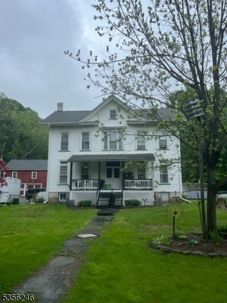 4 Valley St