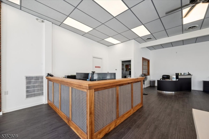 Raritan Boro, New Jersey 08869, United States, ,Commercial,Active,213657