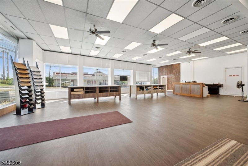 Raritan Boro, New Jersey 08869, United States, ,Commercial,Active,213657