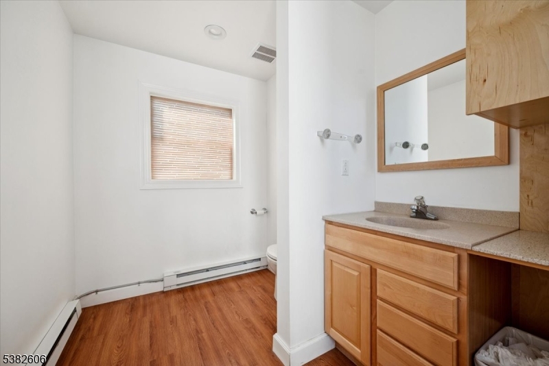 Raritan Boro, New Jersey 08869, United States, ,Commercial,Active,213657