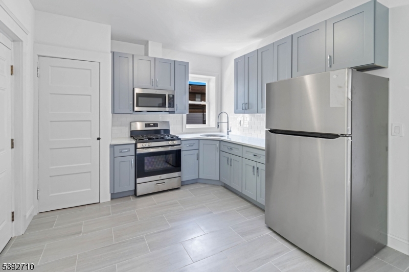 ELIZABETHPORT - Residential Lease