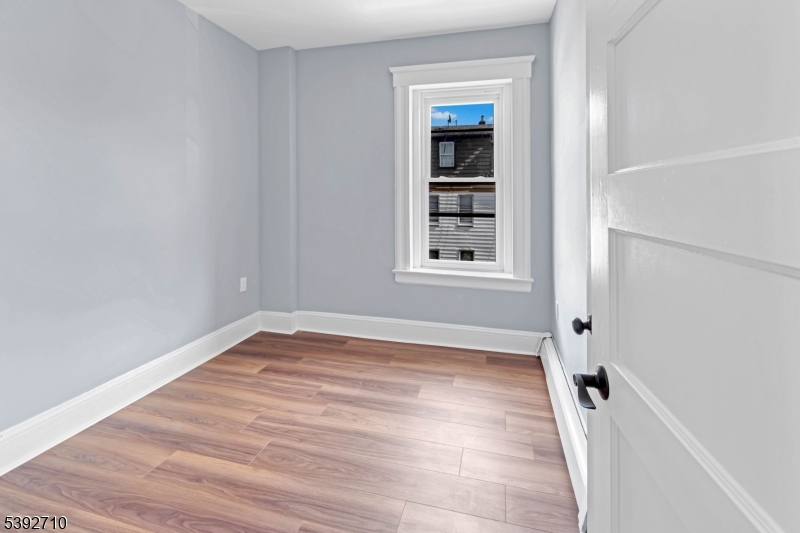 ELIZABETHPORT - Residential Lease