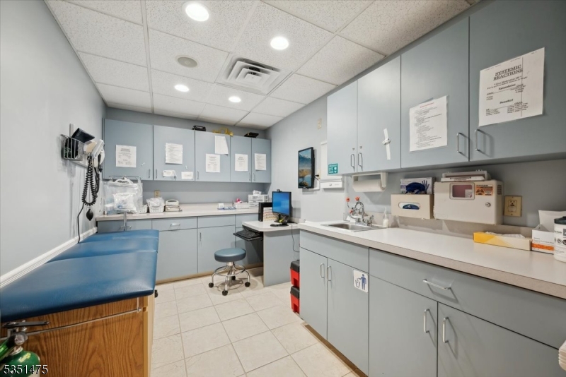 Hillsborough Twp., New Jersey 08844, United States, ,Residential,Active,227568