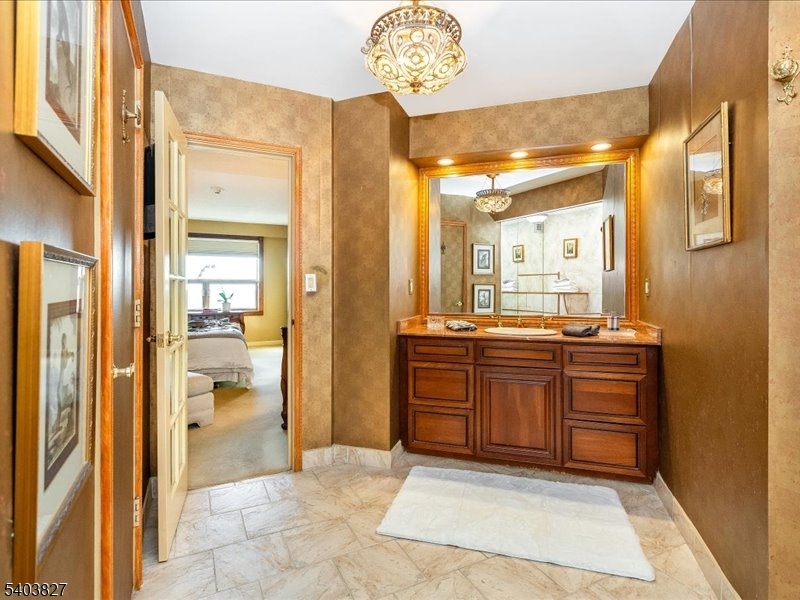 Claridge House II - Residential