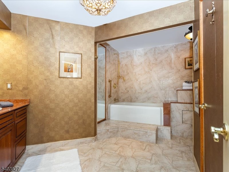 Claridge House II - Residential