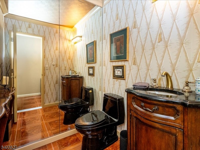 Claridge House II - Residential