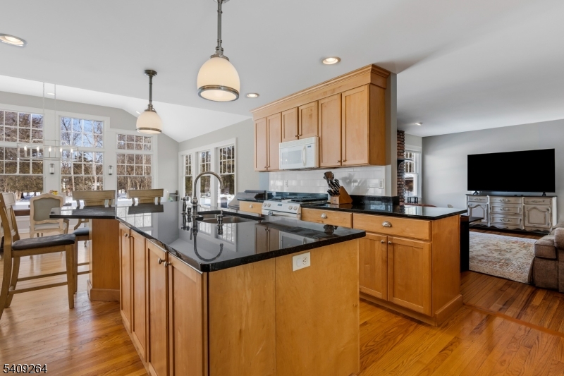 Country Club - Residential