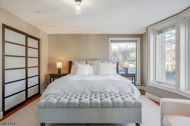 Walnut Street - Residential