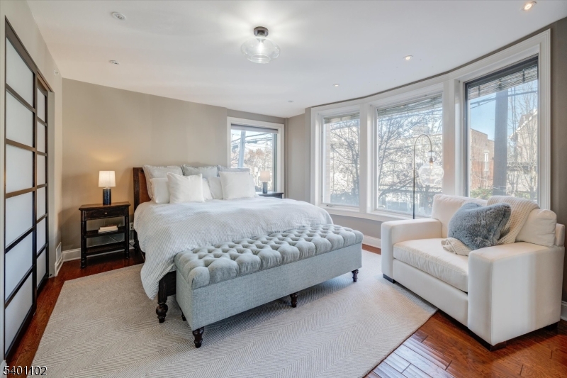 Walnut Street - Residential