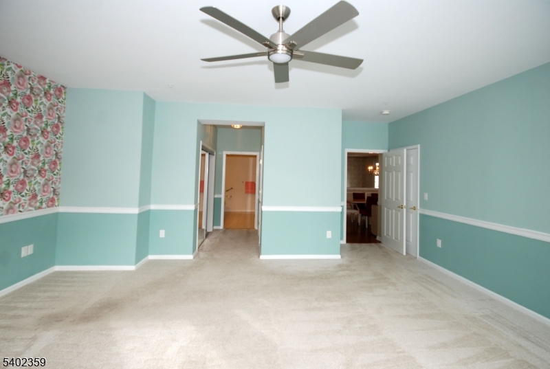 Four Seasons at Great Notch - Residential