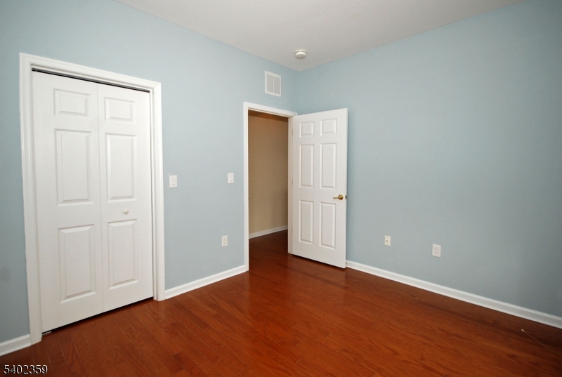 Four Seasons at Great Notch - Residential