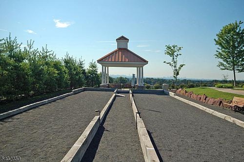 Four Seasons at Great Notch - Residential