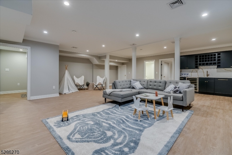 Estate - Residential