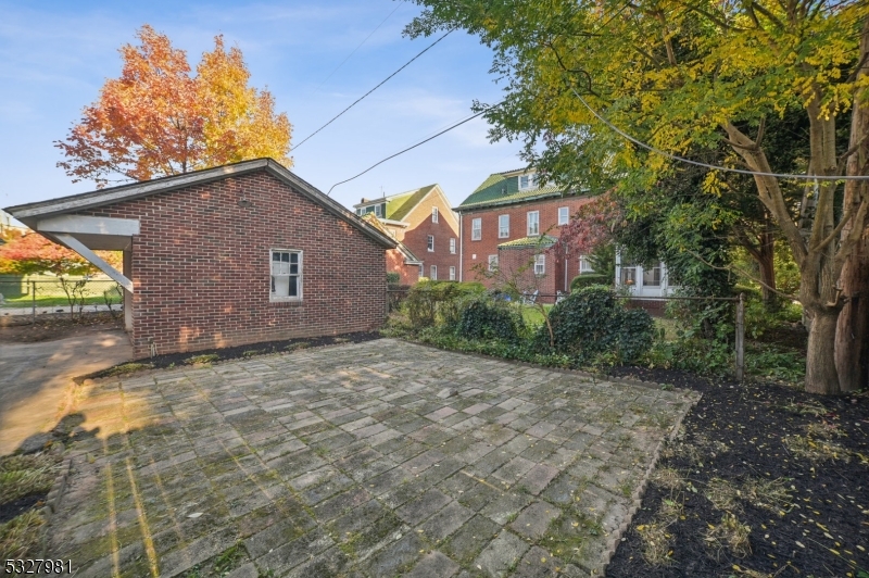 Weequahic - Residential