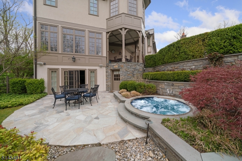 The Pond - Residential