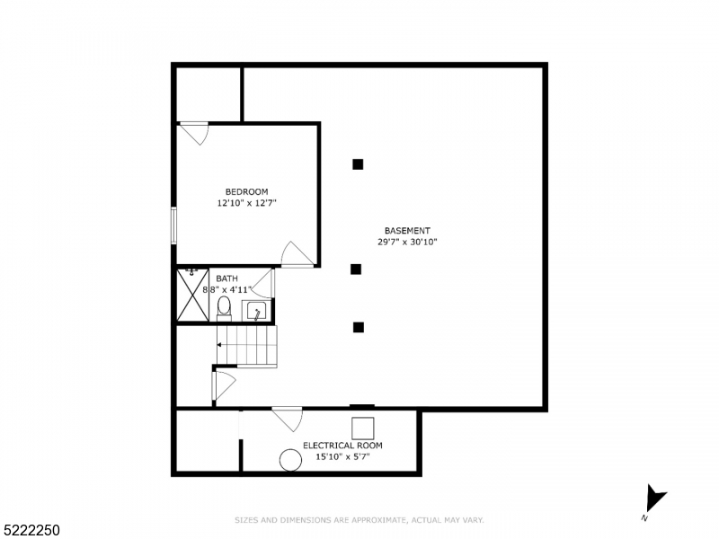 Main image without alt text